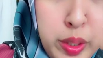 Bokep Jilbab – Sha Jilboobs Ganti Busana Kutangan Doang