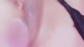 Bokep Indo Pink Omek Ulek Meki Pake Dildo Gede