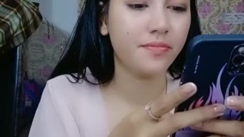 Live Show Tante Bertopeng Lagi Beraksi