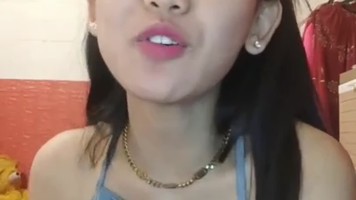 Gingsul Cewek Cantik Hot Pamer Memeknya