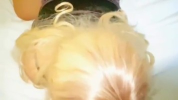 Bokep Ngentot – Mbak Riri Semok Rambut Pirang Konten Alter Dia Terbaru