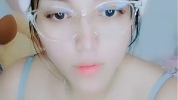 Bokep Indo Jessy Tobrut Bening Pake Kacamata