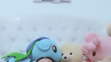 Bokep Indo Tyas Omek Live Sendiri Tanpa CD Di Kamar