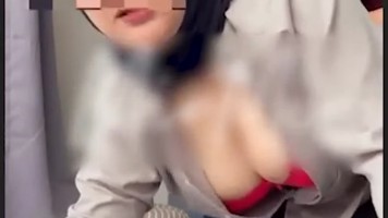 Jilbab Tante MinMin Kena Entot Crot